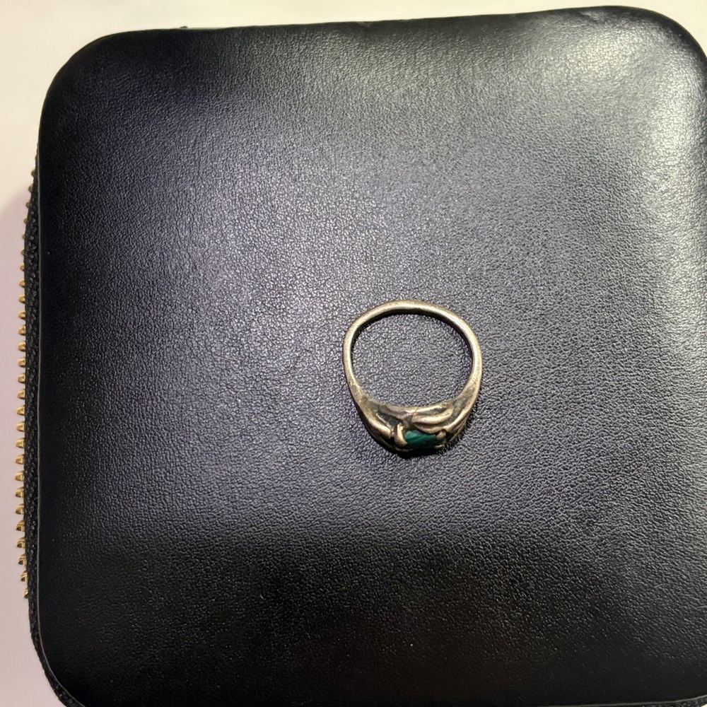 Sterling Silver Green Stone - Picture 2 of 3